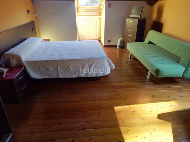 Foto 09bde21a-70b4-44cc-86c9-747ac5bace48. Xalet amb calefacció aparcament piscina a Foz