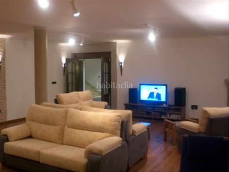 Foto a0d04122-9671-472a-b009-eeebe8e3815e. Xalet amb calefacció aparcament piscina a Foz