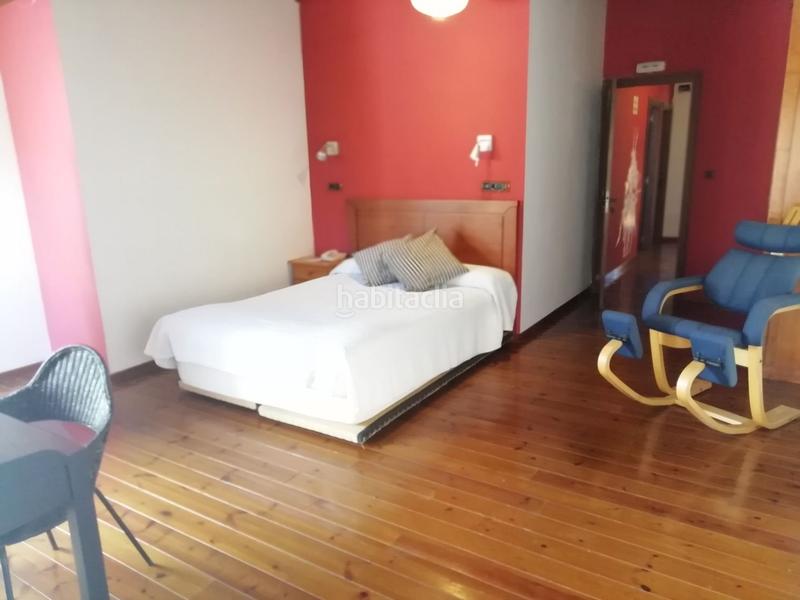 Foto c9f5cdbb-87ff-4de9-b86a-f1555376e243. Xalet amb calefacció aparcament piscina a Foz