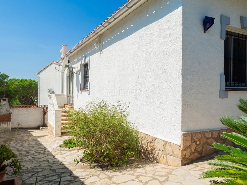 Foto 5b773c50-ac01-4298-bd62-1dcd3b4146e0. Casa amb aparcament piscina a Port - La Clota - Puig Sec Escala (L´)