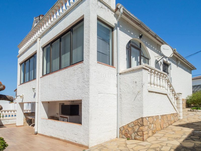 Foto 725f479b-9dcb-46a0-a026-d60cc833f038. Casa amb aparcament piscina a Port - La Clota - Puig Sec Escala (L´)