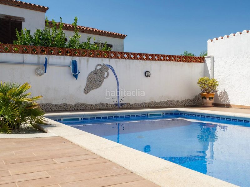 Foto 95499adc-0bb8-4d4a-9904-d2cbd5d5b409. Casa amb calefacció aparcament piscina a Port - La Clota - Puig Sec Escala (L´)