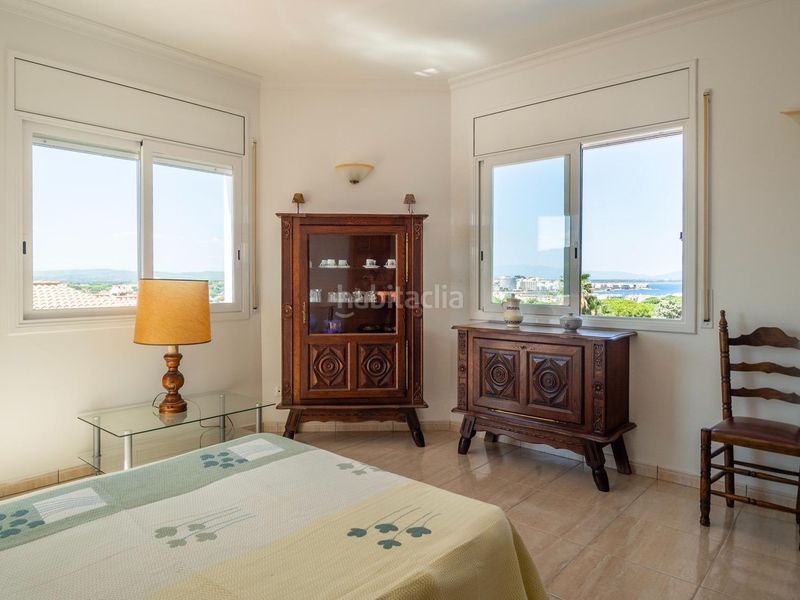 Foto e1bc469e-e290-48e1-b16b-01f651388d78. Casa amb aparcament piscina a Port - La Clota - Puig Sec Escala (L´)