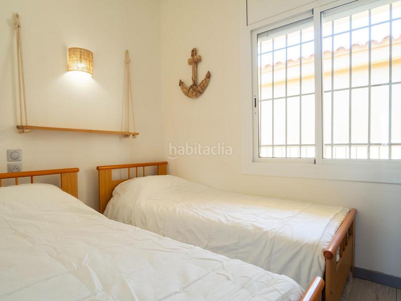 Foto 1095e77e-dfaf-484f-83aa-8aa2c88837d2. Apartamento piso con vistas al mar y a pocos pasos de la playa en Escala (L´)