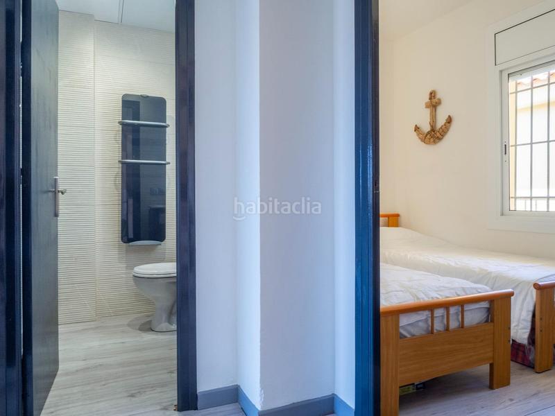 Foto 16c4f755-202f-4130-b9df-49d76aed5fcf. Apartamento piso con vistas al mar y a pocos pasos de la playa en Escala (L´)