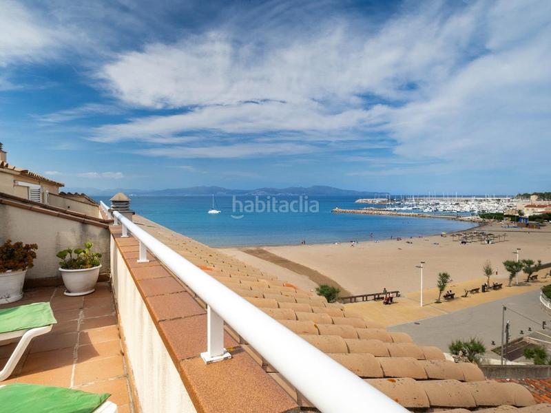 Foto 156e02f1-fc7a-4a20-9800-bf02e520bf56. Ático exclusivo ático dúplex en primera línea de mar con vistas espectaculares en Escala (L´)