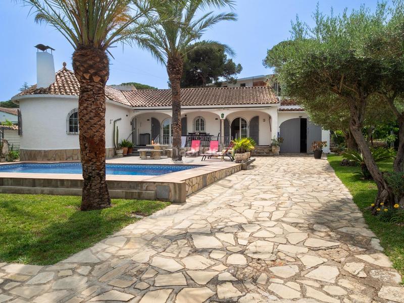 Foto b70e1bbb-9678-4710-8bc0-49c3e8289007. Casa un oasis de privacidad y confort en Riells Escala (L´)