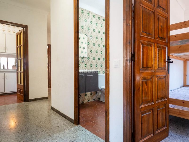 Foto bed83dbb-3ead-4a18-b8f1-22ab0a3eee08. Casa amb calefacció aparcament a Port - La Clota - Puig Sec Escala (L´)