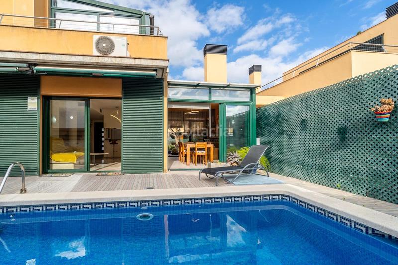 Foto 40dea788-6be5-434d-b16b-20bdfcefff11. Haus mit heizung parking pool in Riells Escala (L´)