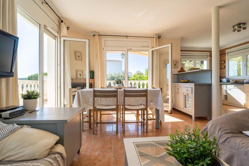 Foto 319571d8-4baa-4124-999c-f681cf99aca9. Casa amb calefacció aparcament piscina a Port - La Clota - Puig Sec Escala (L´)