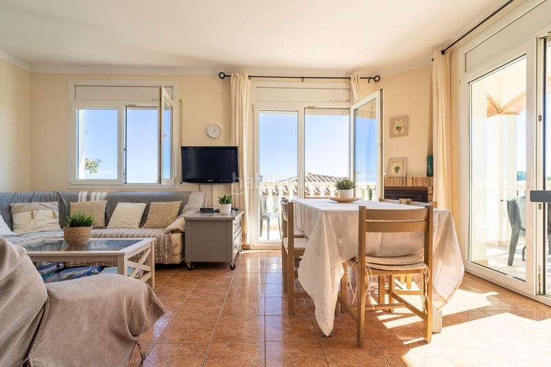 Foto f73e8e31-06ea-4b98-97cf-d633ff76cc3a. Casa amb calefacció aparcament piscina a Port - La Clota - Puig Sec Escala (L´)