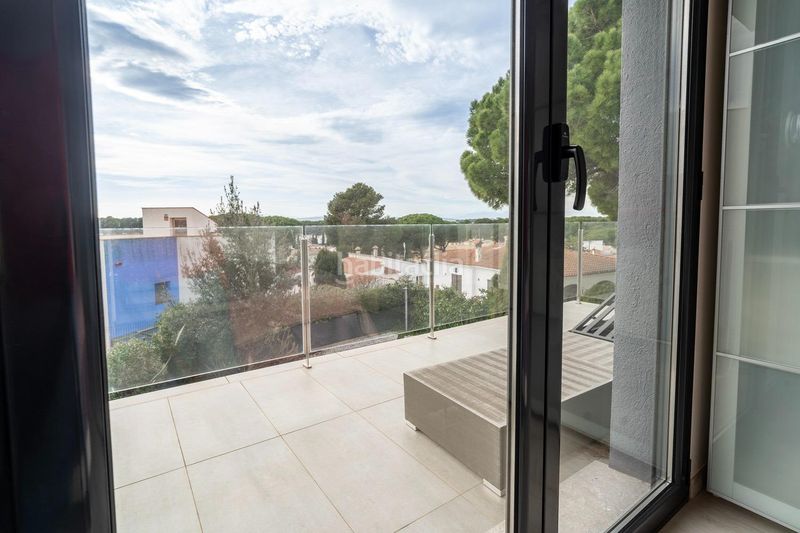 Foto bdbd426a-32ea-4bd1-8dac-a2063890b0a7. Casa amb aparcament piscina a Port - La Clota - Puig Sec Escala (L´)