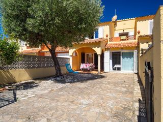 Maison  Calle rosa. Casa en muy buen estado situada en la zona de riells de dalt