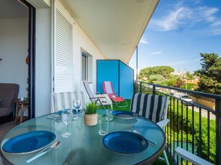 Apartamento en Llebeig 32. Apartamento luminoso y reformado, cerca de la playa de riells