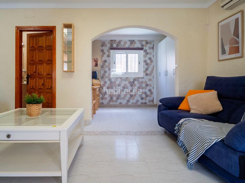 Foto 1d155ead-ab40-4bc2-a4aa-df259ca2d99a. Casa amb aparcament a Riells Escala (L´)