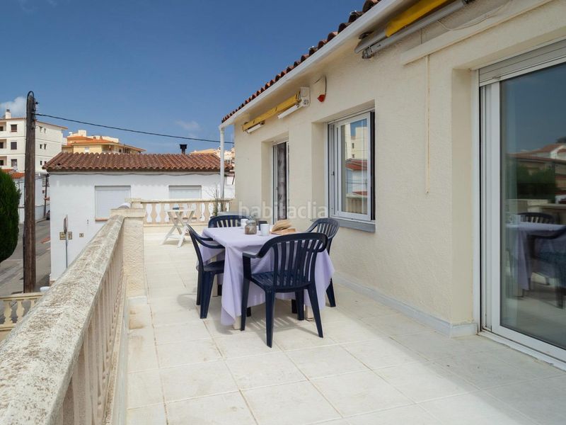 Foto 3efb3c76-d75c-4dd5-9c5f-514bbe2a61dc. Casa amb aparcament a Riells Escala (L´)