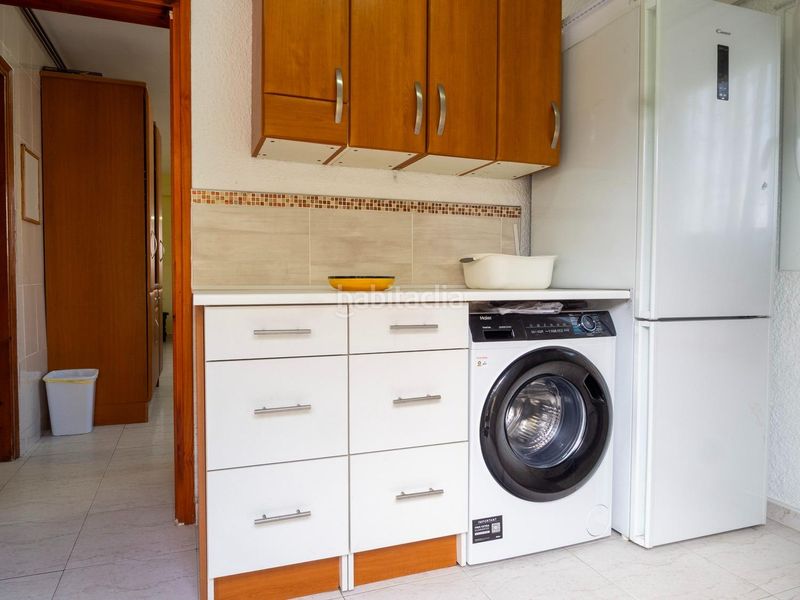 Foto 8597be1d-f1e3-4aff-862f-fb2a504e672e. Casa amb aparcament a Riells Escala (L´)