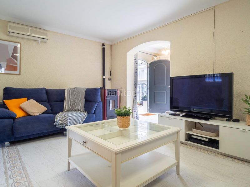 Foto d262b2e1-4e6a-419a-b1e6-b437b7d9d418. Casa amb aparcament a Riells Escala (L´)
