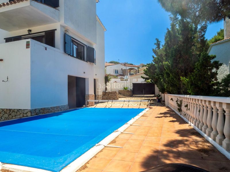 Foto d7fc7404-44bb-4075-90f9-1651473225ab. Casa amb aparcament piscina a Montgó Escala (L´)