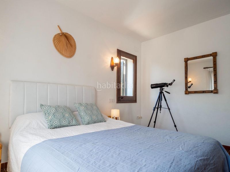 Foto dea7a8b2-7692-4356-8430-f4a0974524ec. Casa amb aparcament piscina a Montgó Escala (L´)
