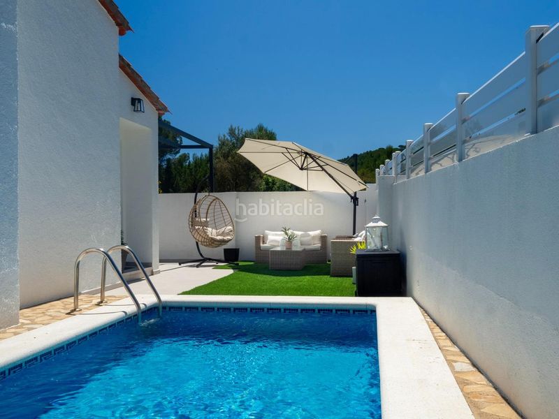 Foto 00fda9ea-034d-48e8-a7e1-c60d6a717b1c. Casa amb calefacció aparcament piscina a Riells Escala (L´)