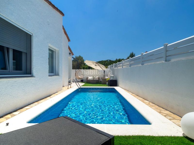 Foto 31da38c2-5573-4427-95d7-966d6a9a9ac8. Casa amb calefacció aparcament piscina a Riells Escala (L´)