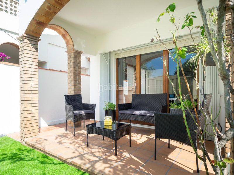 Foto 7f786c6c-103a-481b-b0bc-236d48146191. Casa amb aparcament a l´Estartit poble Estartit