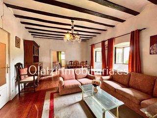 Casa a Artziniega. Casa en venta en artziniega, 6 dormitorios.
