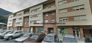 Local commercial à Güeñes. Local en venta en zaramillo.