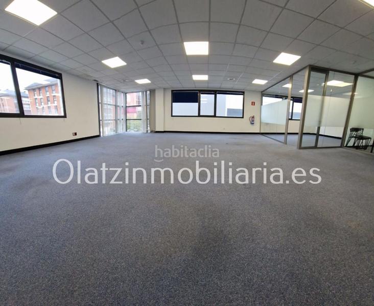 Foto 9ca388a7-4e68-42ae-8289-10ff60a63f87. Rent office space with heating parking in Las Arenas Getxo