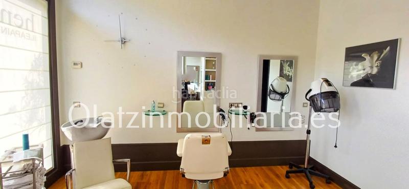 Foto f7120bb9-bd82-4fd0-bb7f-c514162be0f4. Location local commercial dans Gordexola