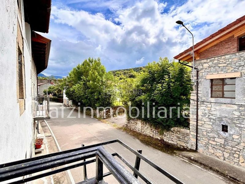 Foto f2003e43-4fdc-4925-b5c0-5bd8b766c09b. Casa amb calefacció a Valle de Mena