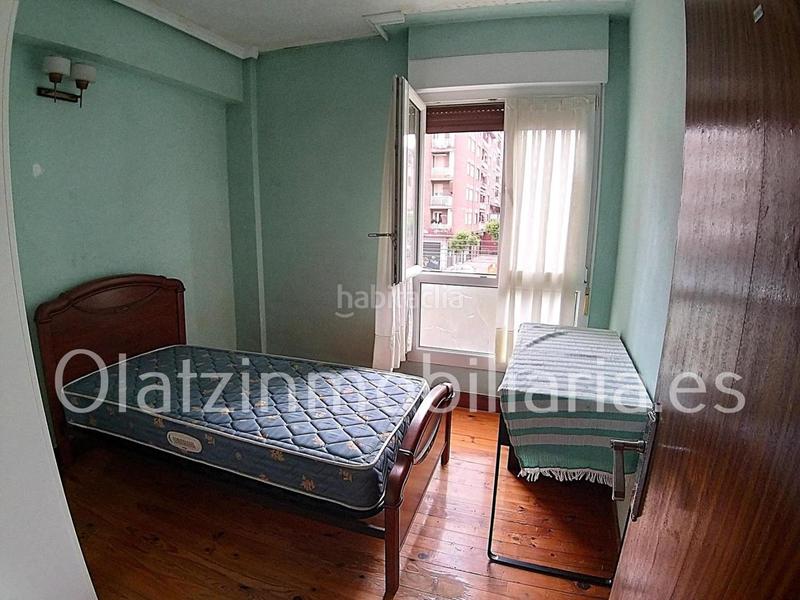 Foto cd9c21c5-3d44-43cb-82be-ca291c998a5b. Piso  en venta , 3 dormitorios. en Llodio