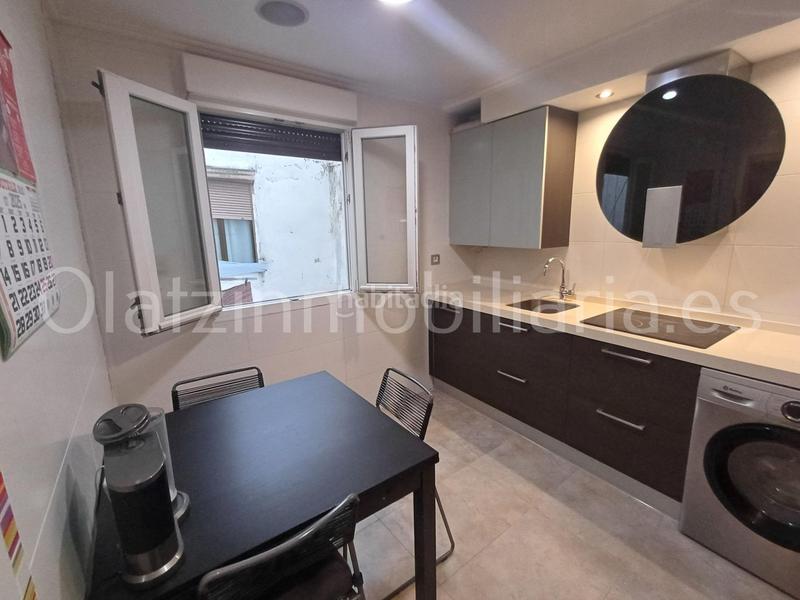 Foto ee7bd560-ec9a-40f0-84dd-801561427036. Piso  en venta en Casco Viejo, 2 dormitorios. en Bilbao
