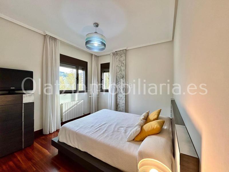 Foto 74f63c7b-9a5e-446b-bdef-414abb1ef04f. Pis amb calefacció aparcament a Sopuerta