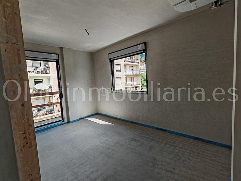 Foto 3f5192f0-d40e-4779-b9d2-ab28b54e3605. Pis a Zalla