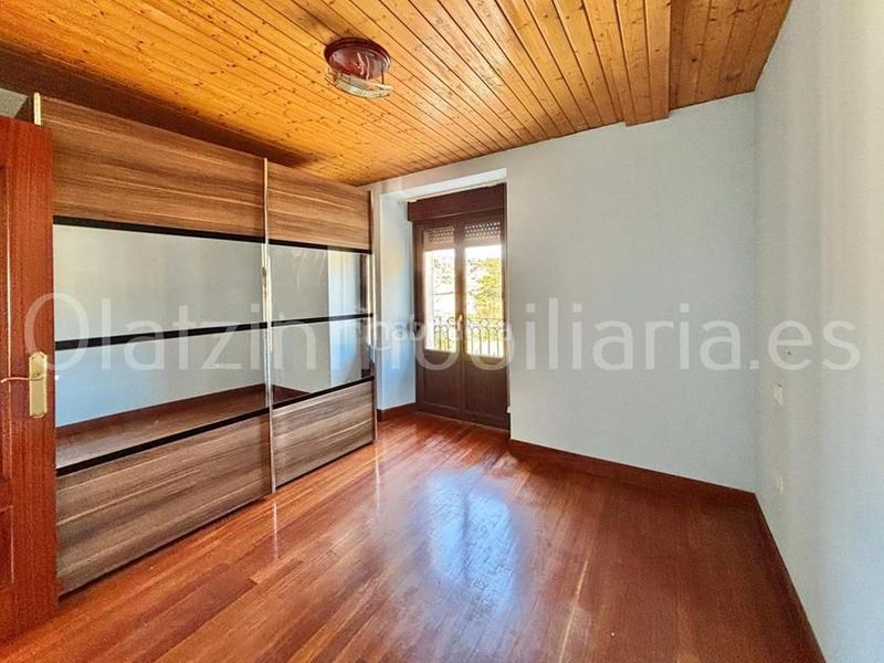 Foto 1754b9aa-b8df-40b5-b514-d3b0d49326c8. Casa  en venta en la baluga, 7 dormitorios. en Sopuerta