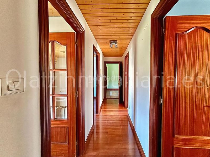 Foto 211c469e-d023-454f-8aa8-1e3f2390015c. Casa  en venta en la baluga, 7 dormitorios. en Sopuerta