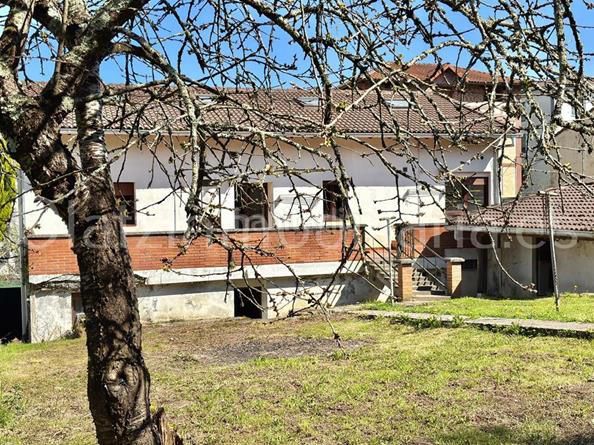 Foto 3575b308-5c5e-4bdb-a21d-1c605ed2a57e. Casa  en venta en la baluga, 7 dormitorios. en Sopuerta