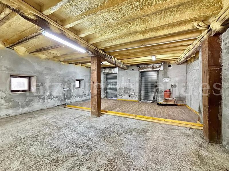 Foto b131bcb3-b8da-4bb1-92c5-2a7fb40dd068. Casa  en venta en la baluga, 7 dormitorios. en Sopuerta