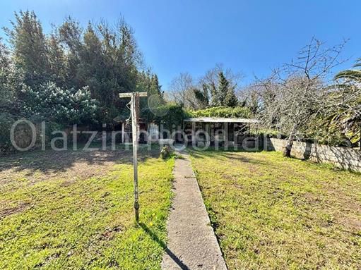 Foto b53d1f11-197b-46f5-9d26-ca359ef038c5. Casa  en venta en la baluga, 7 dormitorios. en Sopuerta