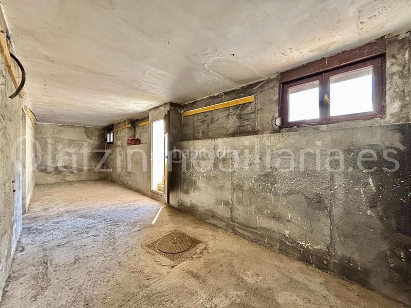 Foto dbd992cb-983e-4ba2-9628-7c801e500955. Casa  en venta en la baluga, 7 dormitorios. en Sopuerta