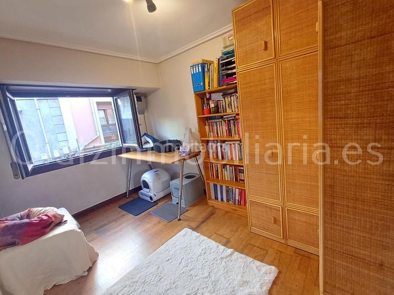 Foto 25009a15-6fef-4574-97e1-69a619a7b06b. Pis amb calefacció a Centro Barakaldo