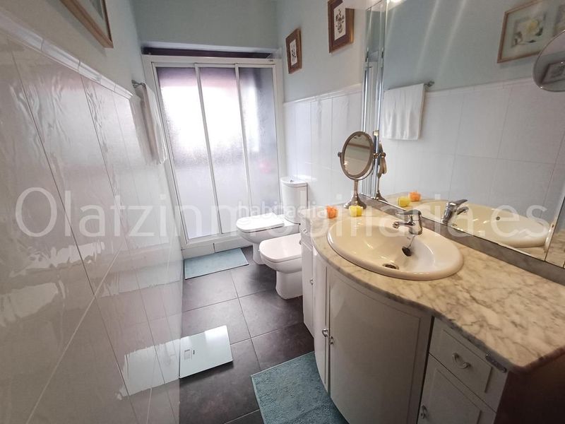 Foto 986e0ccd-2462-4280-98fc-3114265ec0e9. Pis amb calefacció a Centro Barakaldo