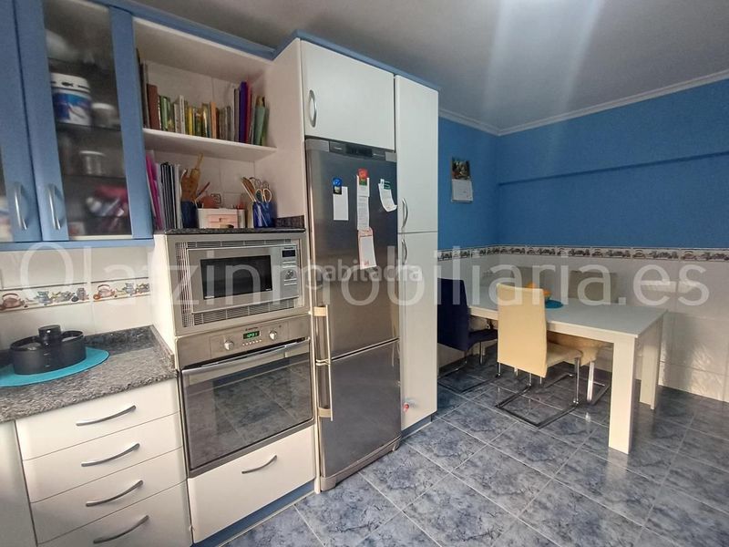 Foto f6842194-8aa8-4c42-acf8-abd30a7d8966. Pis amb calefacció a Centro Barakaldo