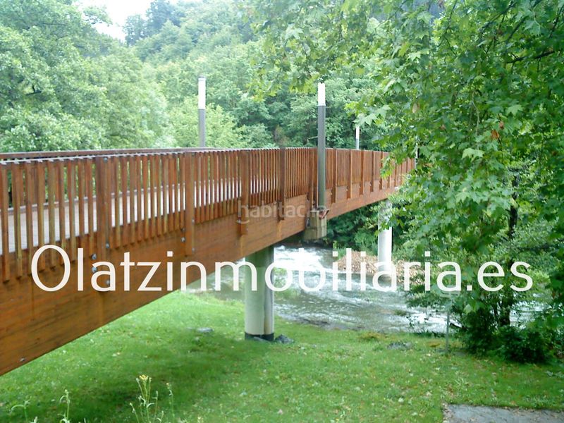 Foto 3da127ef-65fb-475f-ad66-dd7fd4ccddfd. Aparcament cotxe a Zalla