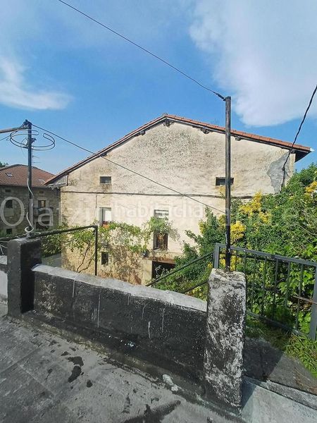 Foto d14c0a52-f538-40c1-9d57-3ff4690f486c. Casa amb calefacció aparcament a Valle de Mena