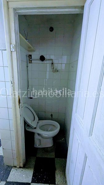 Foto a56b35b6-16a1-4aa6-b1bd-935a4a138ac3. Local comercial a Rekalde Centro Bilbao