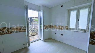 Flat in Llodio. Piso en venta en llodio, 4 dormitorios.