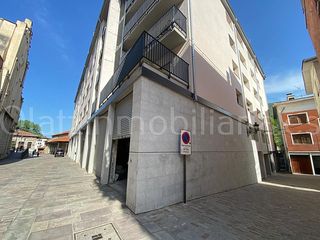 Geschäftsraum in Balmaseda. Local en venta en balmaseda.
